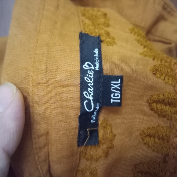 CHARLIE B Orange Sleeveless Button Down Shirt - Picture 2 of 3